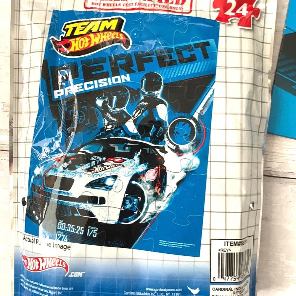 Hot Wheels Racing Cars 24 Piece Puzzle Kids Games Toys Blue White